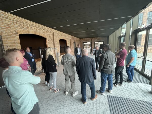 Die Stadt Schm&ouml;lln zu Besuch in der Kulturweberei