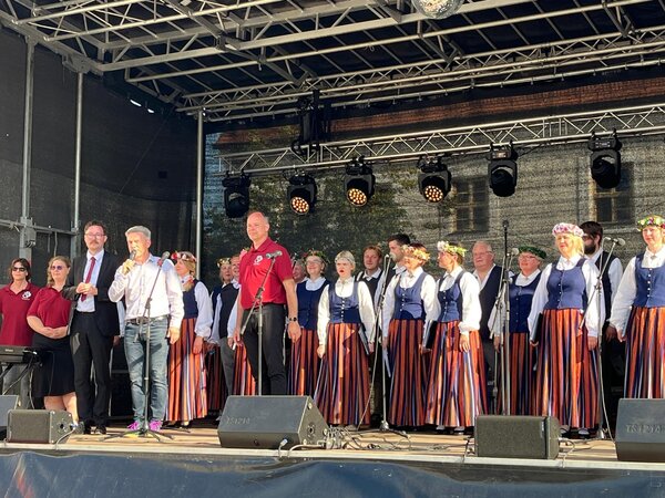 Bild vergr&ouml;&szlig;ern: image00228