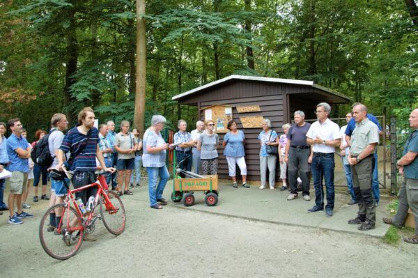 Bild vergr&ouml;&szlig;ern: Begehung B&uuml;rgerheide